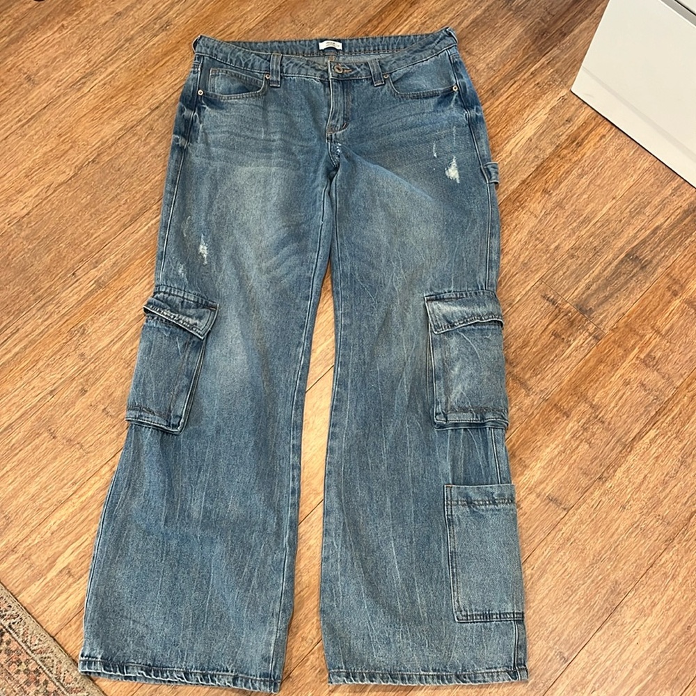 Ardene Cargo wide leg jeans size 7